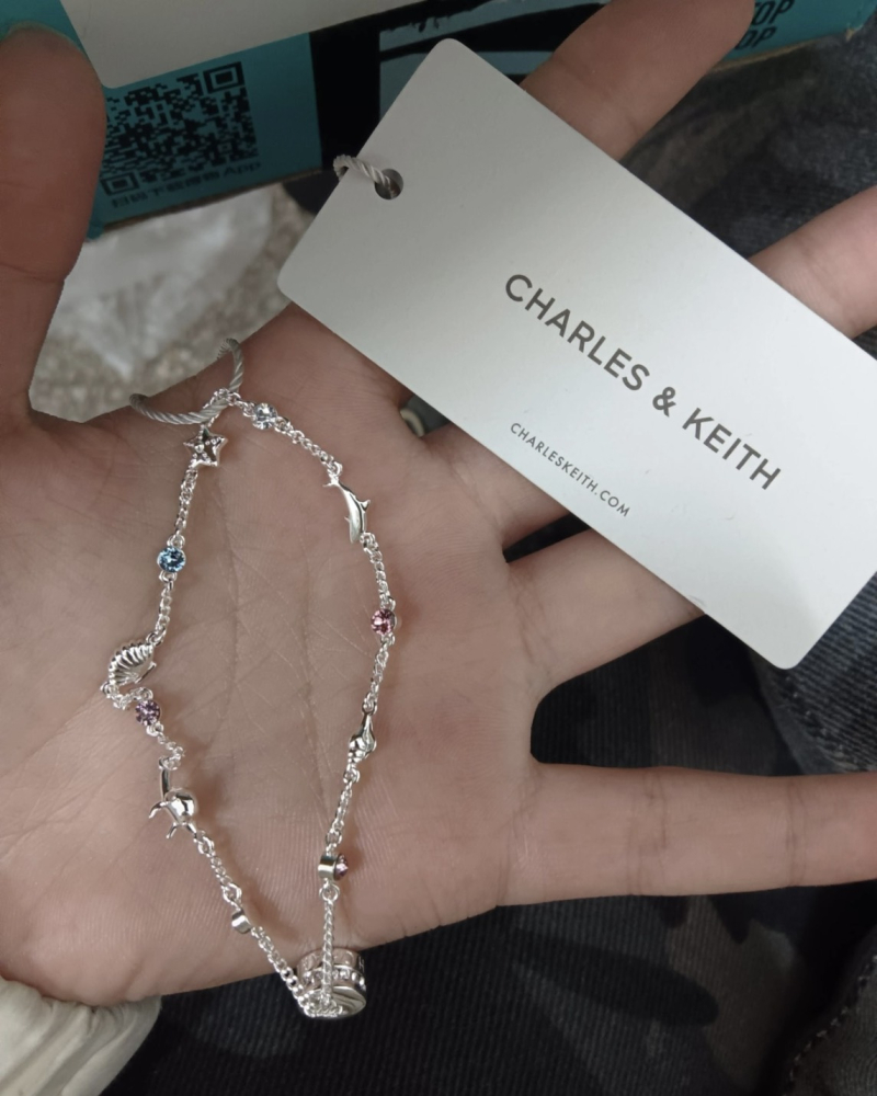 預購｜CHARLES & KEITH 閃亮水晶手鍊 銀色