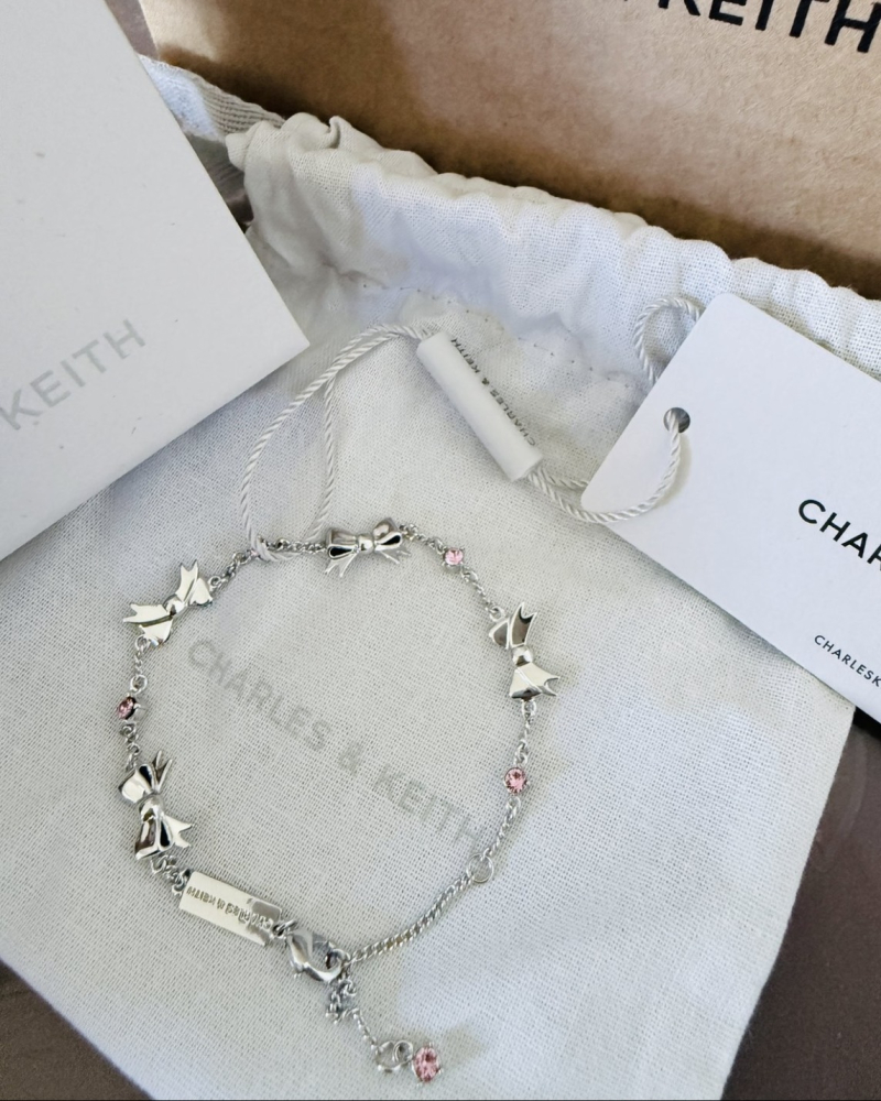 預購｜CHARLES & KEITH 蝴蝶結手鍊 銀色
