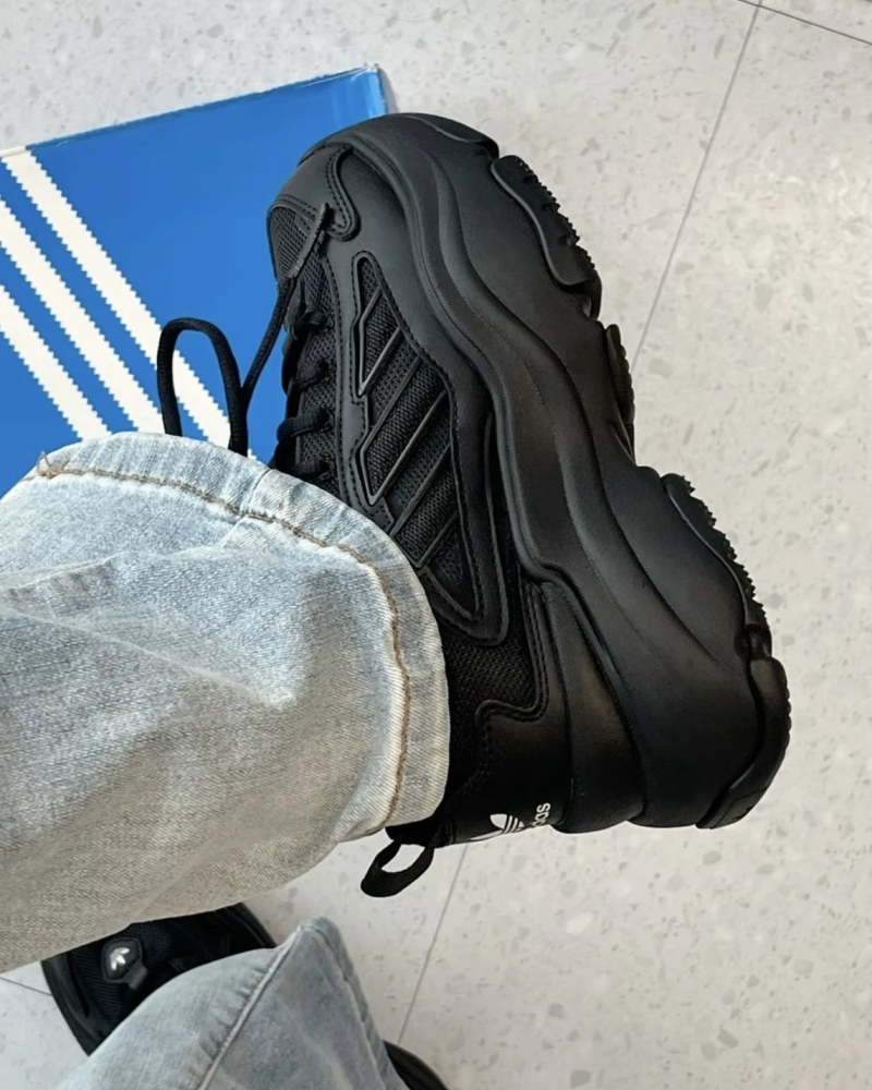 預購｜ADIDAS W ORIGINALS OZGAIA 黑武士