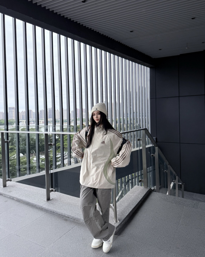 預購｜ADIDAS SS25 TEAMGEIST 夜光線條 立領外套 杏色