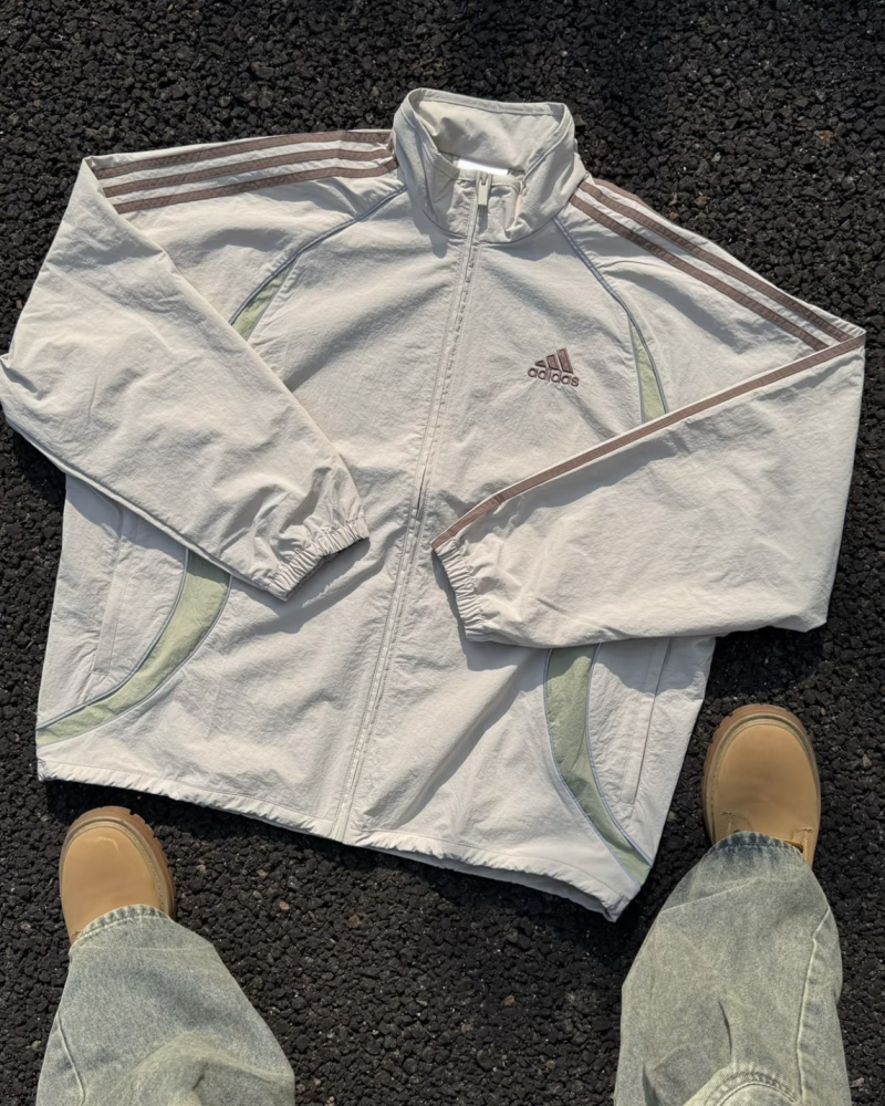 預購｜ADIDAS SS25 TEAMGEIST 夜光線條 立領外套 杏色