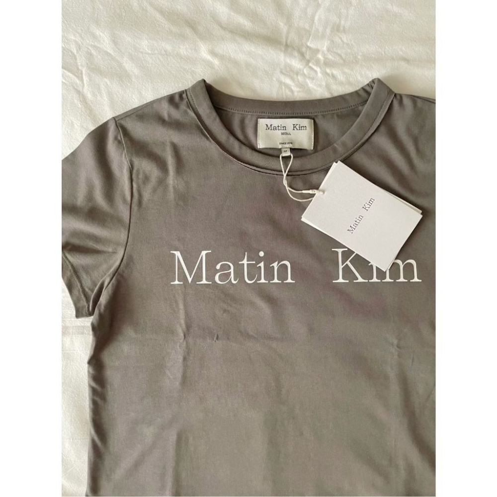現貨｜MATIN KIM LOGO CROP TOP 2色