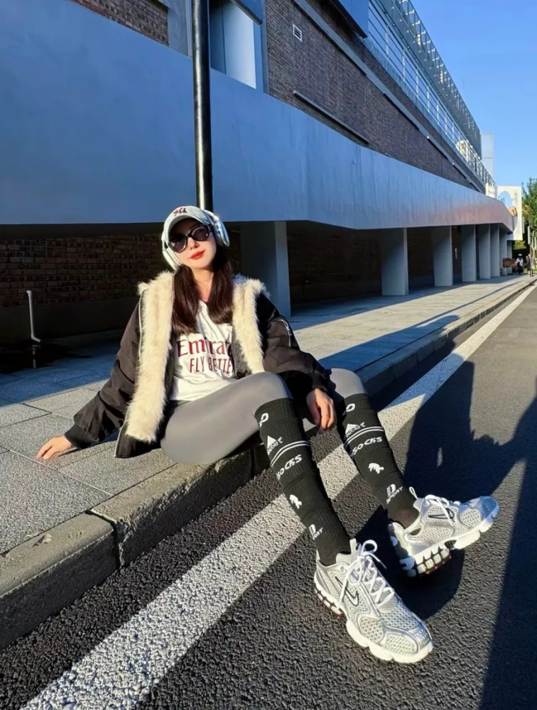 預購｜NIKE AIR ZOOM SPIRIDON CAGE 2 液態銀