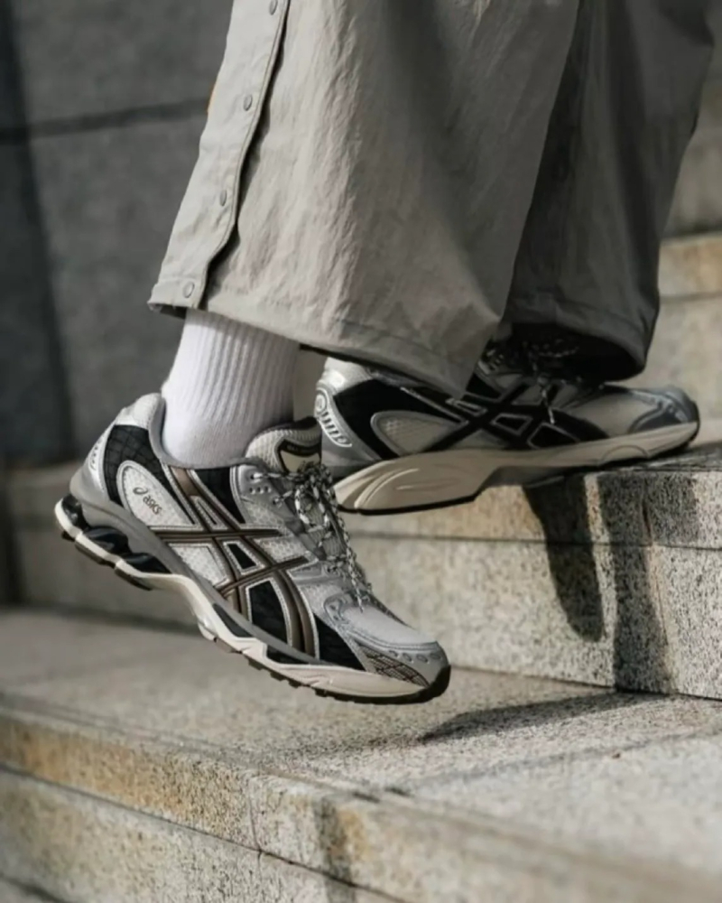 預購｜ASICS GEL-NIMBUS 10 1 摩卡銀