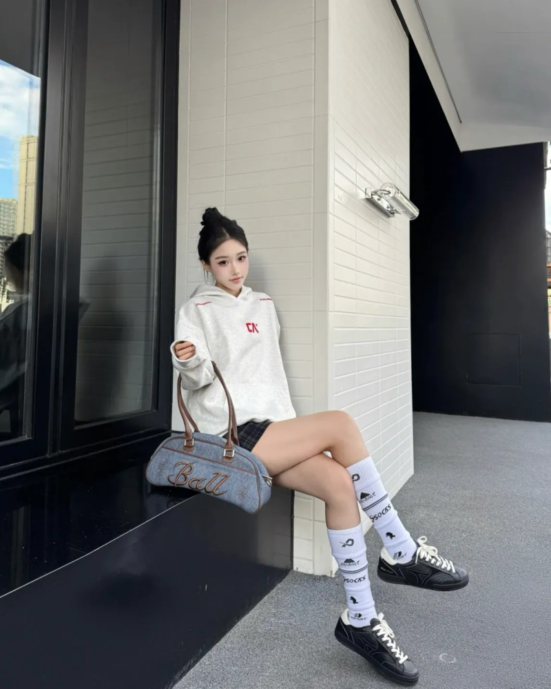 預購｜ASICS GEL-NIMBUS 10 1 摩卡銀