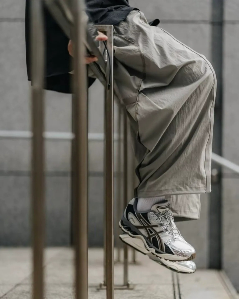 預購｜ASICS GEL-NIMBUS 10 1 摩卡銀