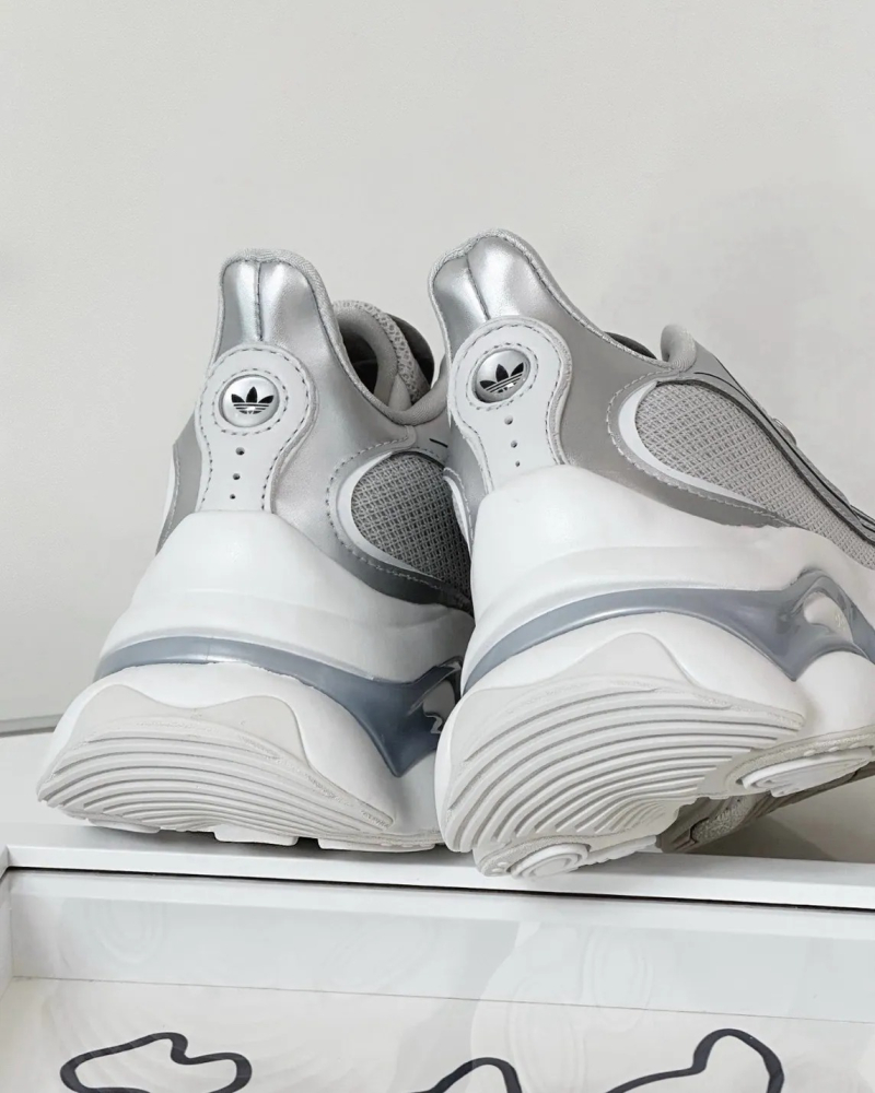 預購｜ADIDAS W ORIGINALS OZVENUZ  鑽耀銀