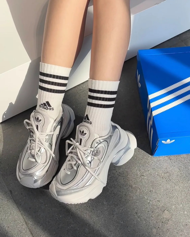 預購｜ADIDAS W ORIGINALS OZVENUZ  鑽耀銀