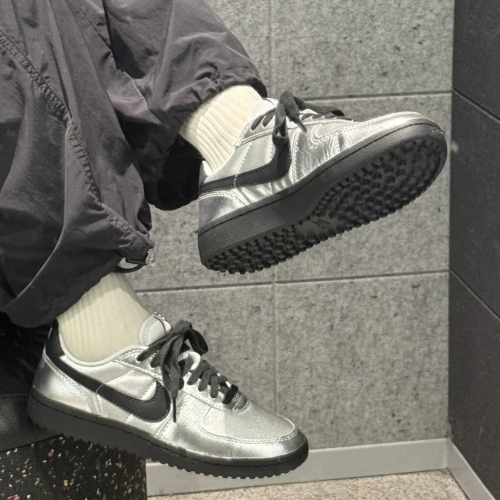 預購｜NIKE W FIELD GENERAL 冷光銀